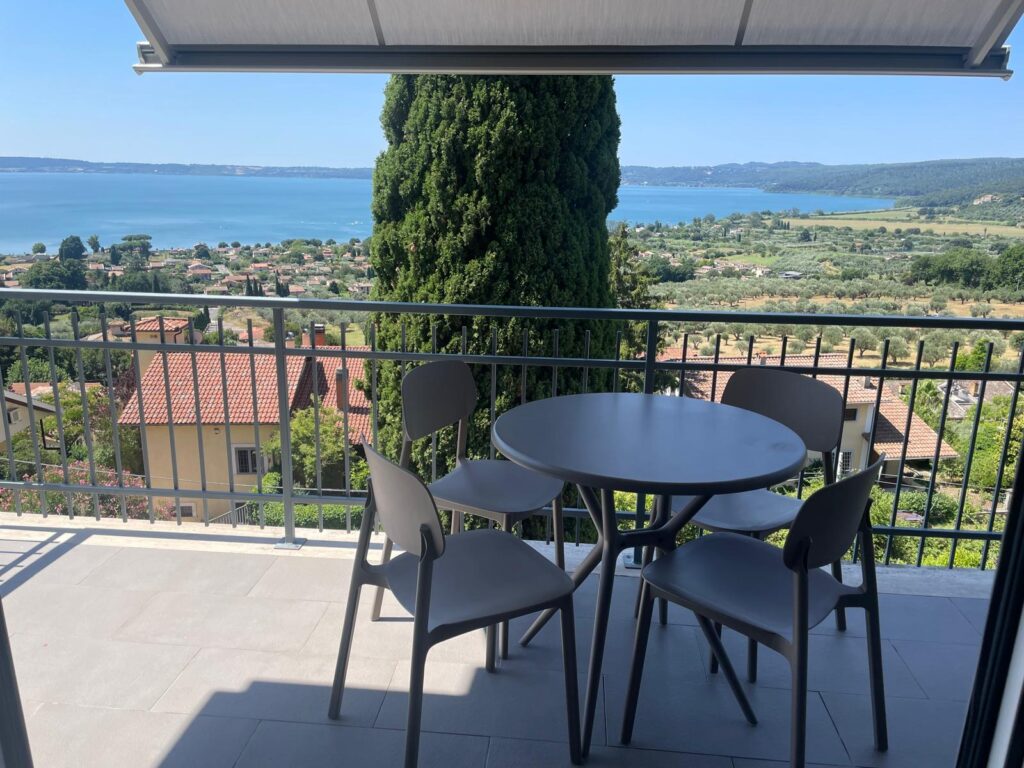 Foto di Appartamento vista lago